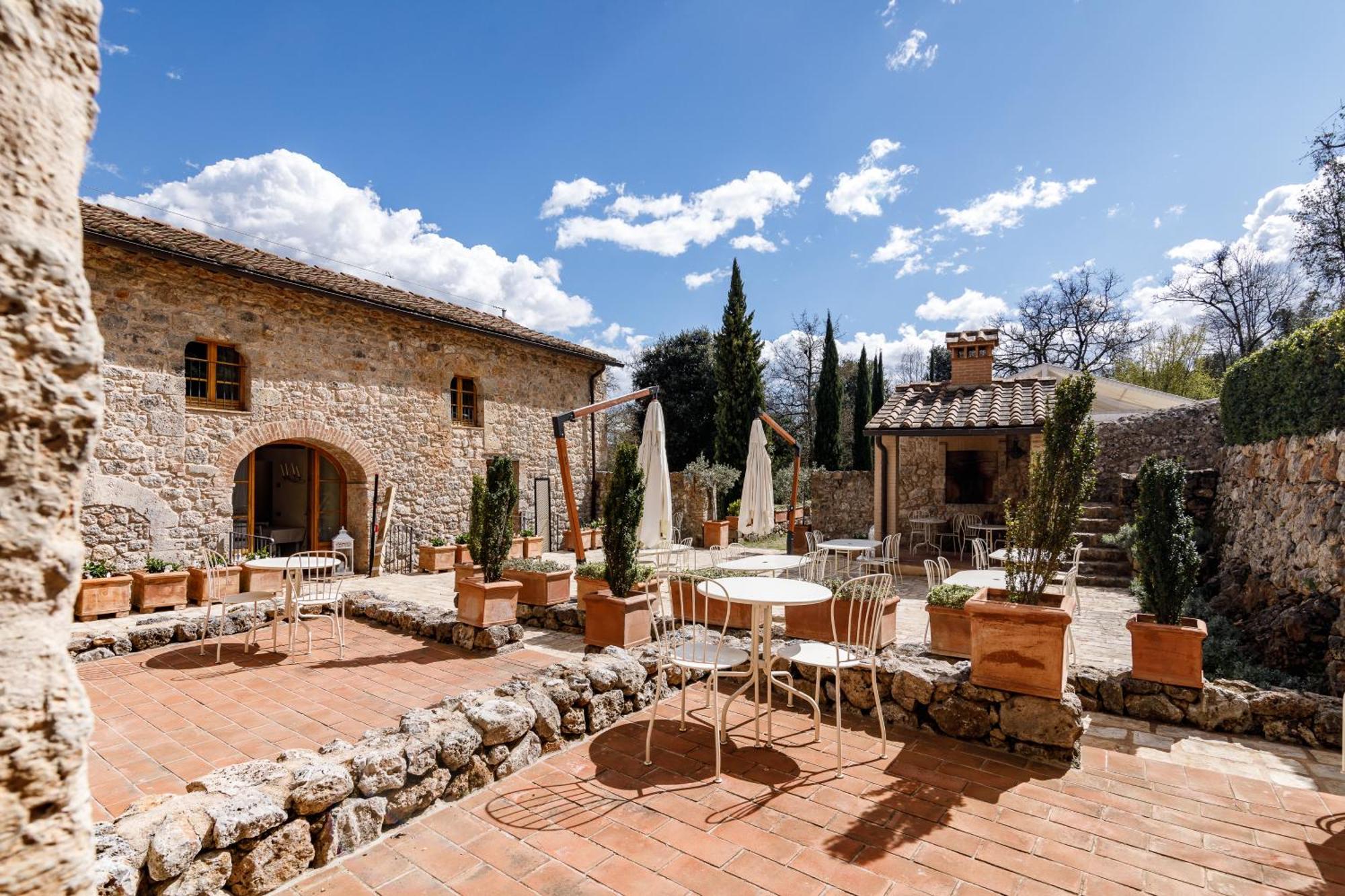 Relais La Costa Historical Residence Monteriggioni Kültér fotó
