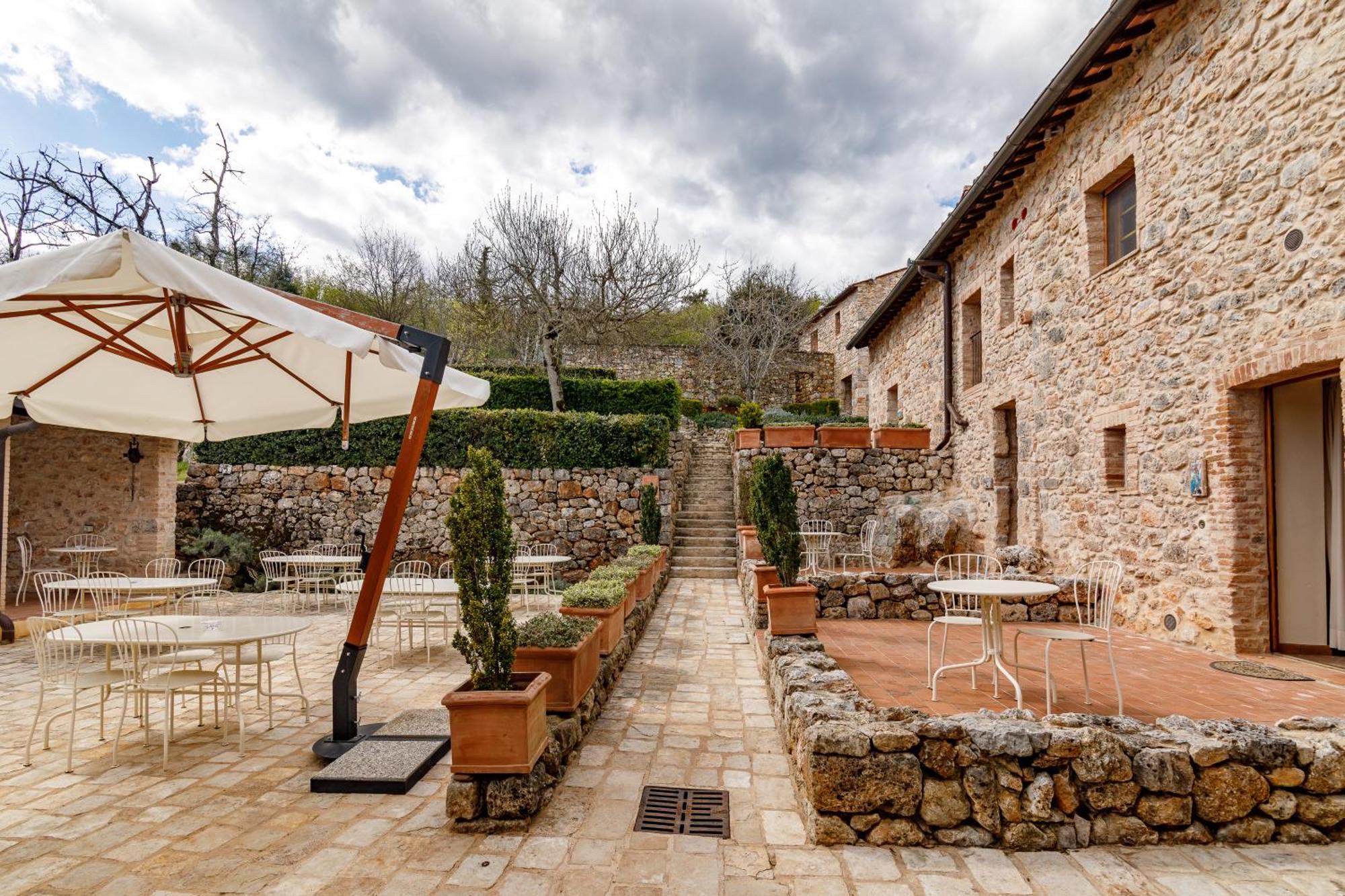 Relais La Costa Historical Residence Monteriggioni Kültér fotó