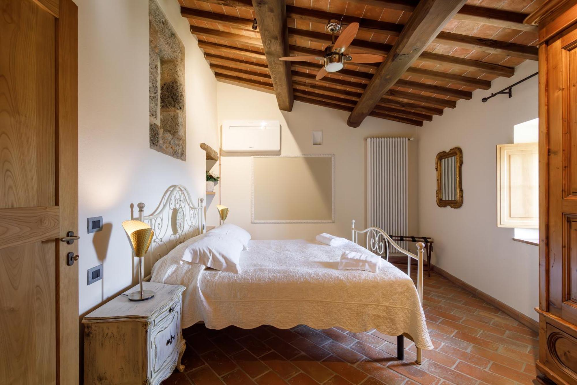 Relais La Costa Historical Residence Monteriggioni Kültér fotó